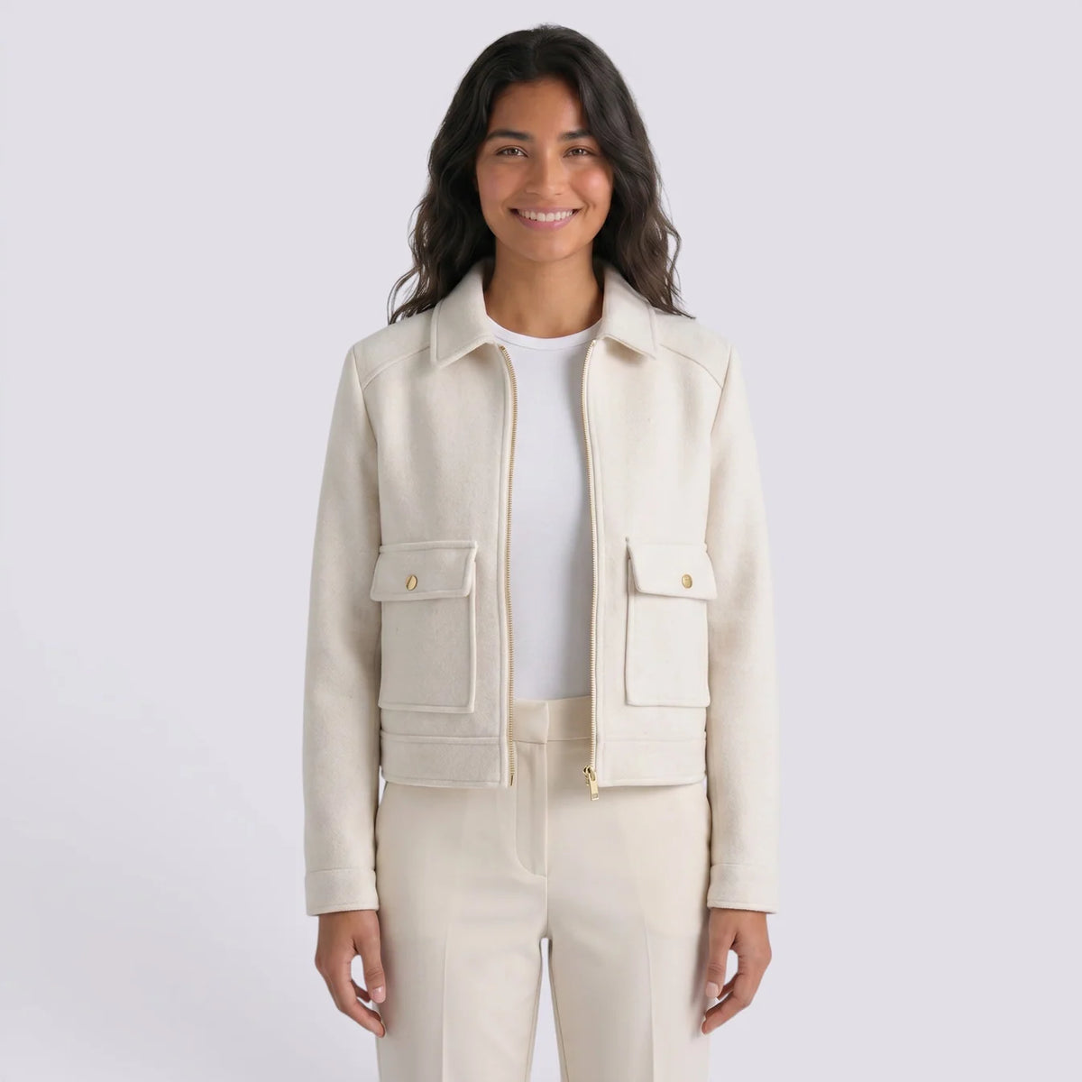 Silvia | Chaqueta corta con cremallera frontal