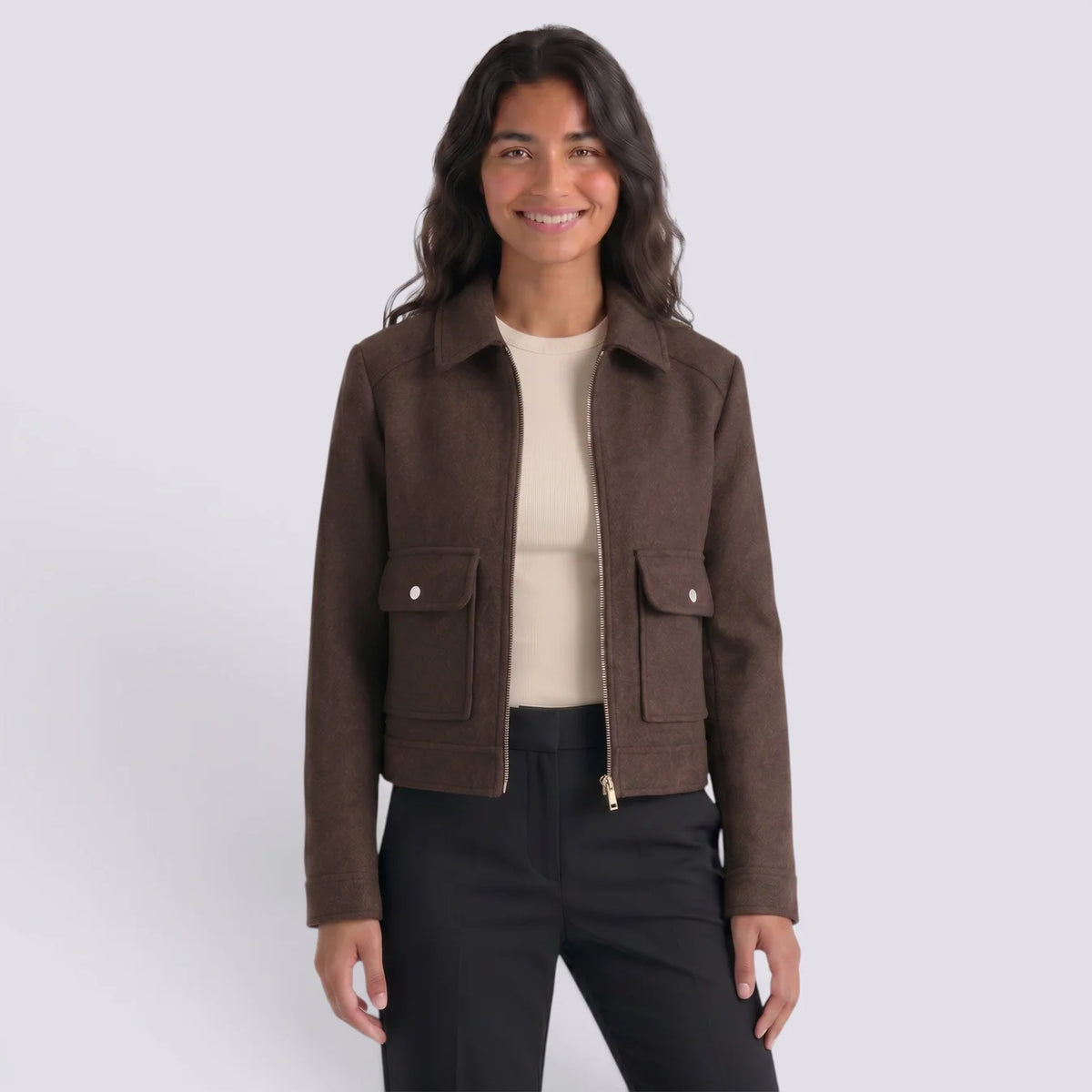 Silvia | Chaqueta corta con cremallera frontal