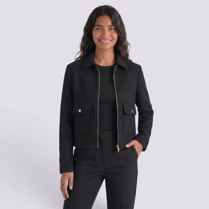 Silvia | Chaqueta corta con cremallera frontal