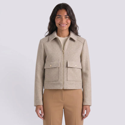 Silvia | Chaqueta corta con cremallera frontal
