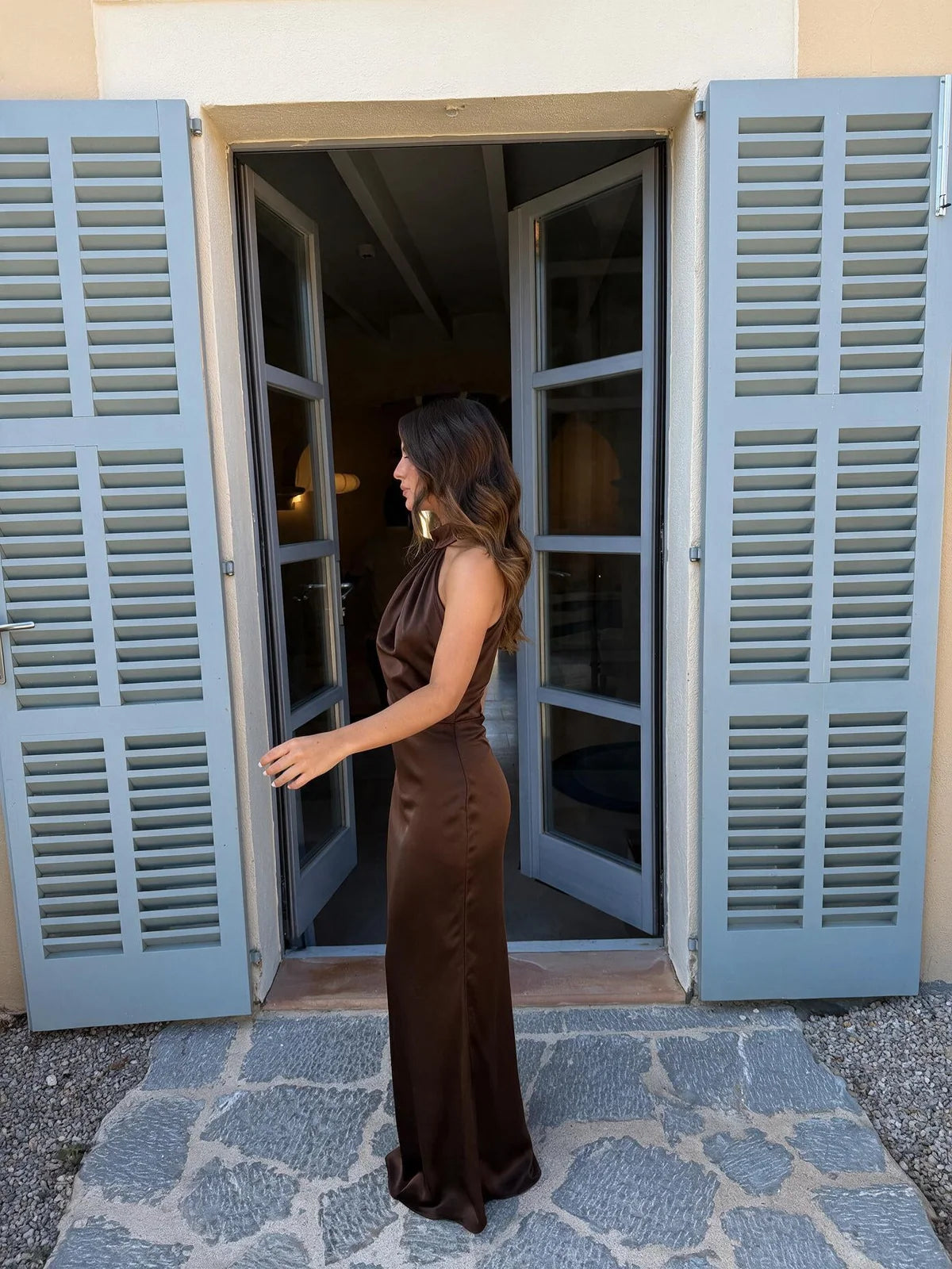 Aitana | Vestido midi de terciopelo de corte formal